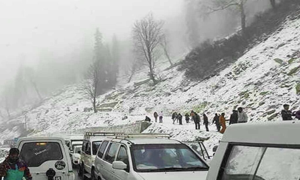 top-9-best-cold-places-to-visit-near-delhi-to-enjoy-snow-falls-in
